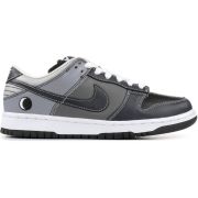  Nike SB Dunk Low Lunar Eclipse (East)