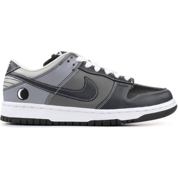  Nike SB Dunk Low Lunar Eclipse (East)